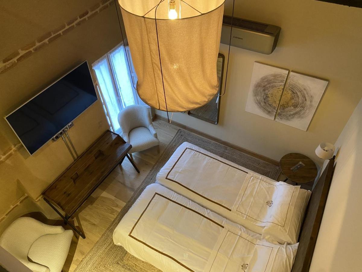 Hotel Boutique Casa Del Comendador นาวาลการ์เนโณ ภายนอก รูปภาพ