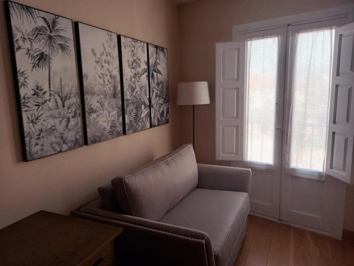 Hotel Boutique Casa Del Comendador นาวาลการ์เนโณ ภายนอก รูปภาพ