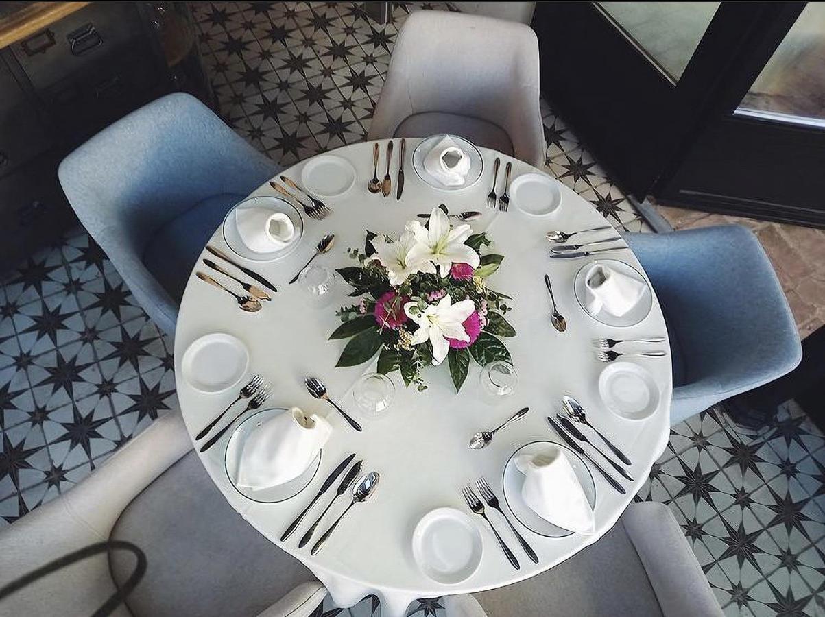 Hotel Boutique Casa Del Comendador นาวาลการ์เนโณ ภายนอก รูปภาพ