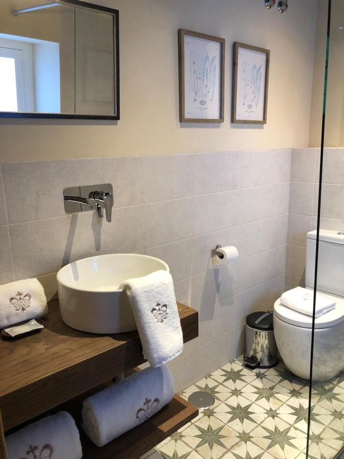 Hotel Boutique Casa Del Comendador นาวาลการ์เนโณ ภายนอก รูปภาพ